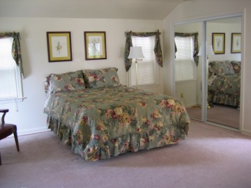 bed and breakfast at the White House of Havre Grace guest house cottage lodging